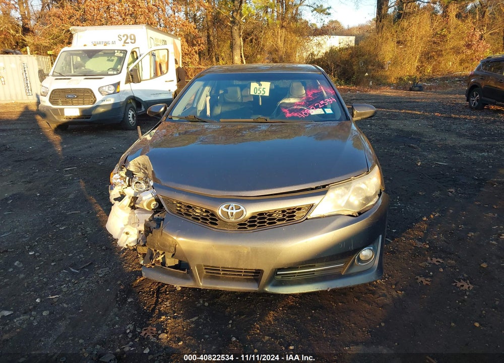 2013 TOYOTA CAMRY SE VIN: 4T1BF1FK4DU705139