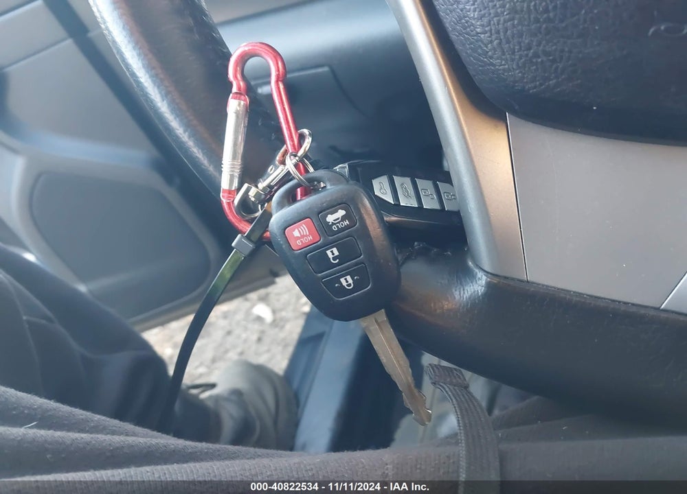 2013 TOYOTA CAMRY SE VIN: 4T1BF1FK4DU705139