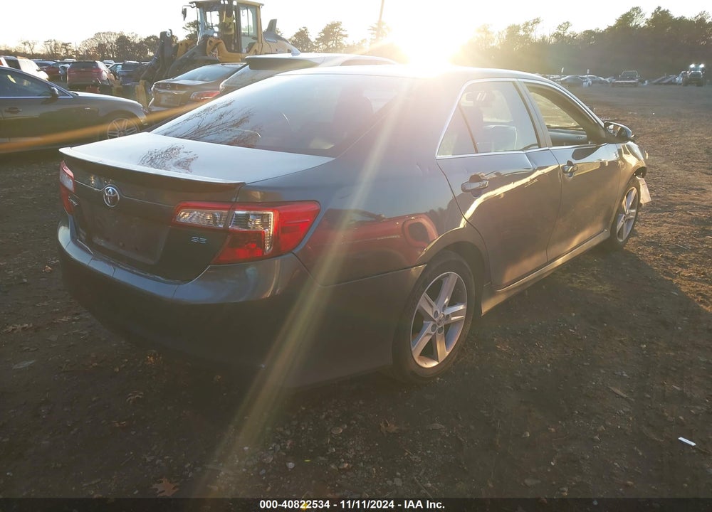 2013 TOYOTA CAMRY SE VIN: 4T1BF1FK4DU705139