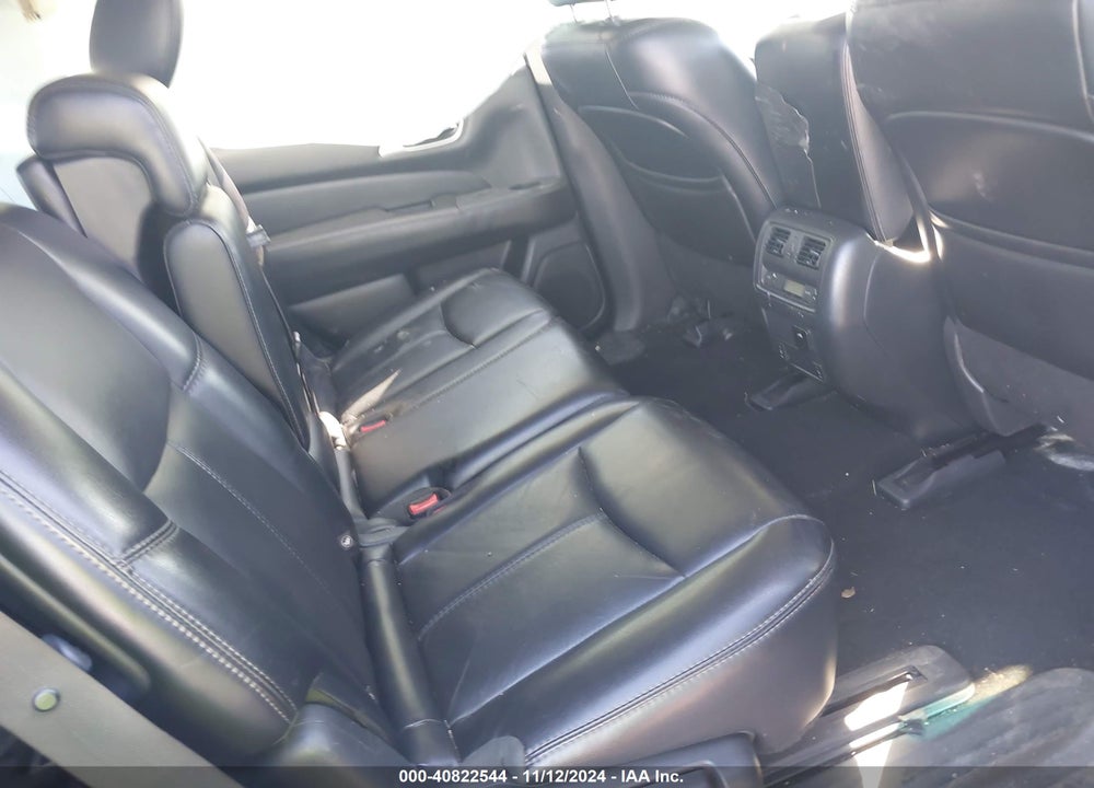 2015 NISSAN PATHFINDER SL VIN: 5N1AR2MN4FC606030
