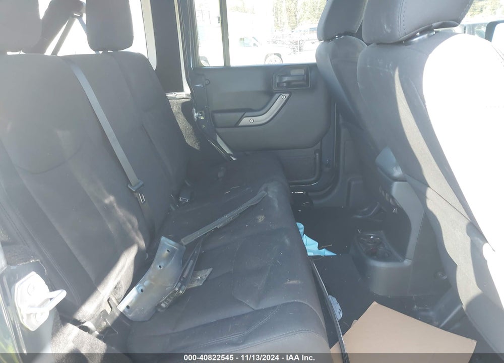 2017 JEEP WRANGLER UNLIMITED SPORT 4X4 VIN: 1C4BJWDG5HL606727