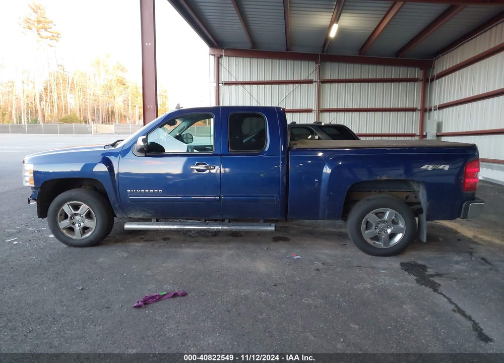 2013 CHEVROLET SILVERADO 1500 LT VIN: 1GCRKSE77DZ310957