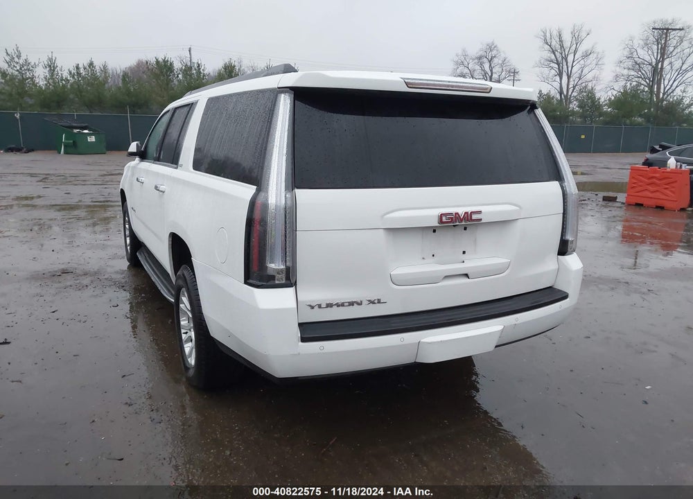 2015 GMC YUKON XL 1500 VIN: 1GKS1HKC7FR223513