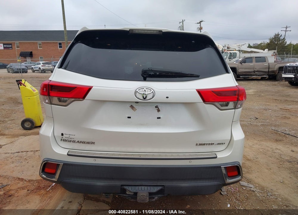 2019 TOYOTA HIGHLANDER LIMITED/PLATINUM VIN: 5TDDZRFHXKS930187