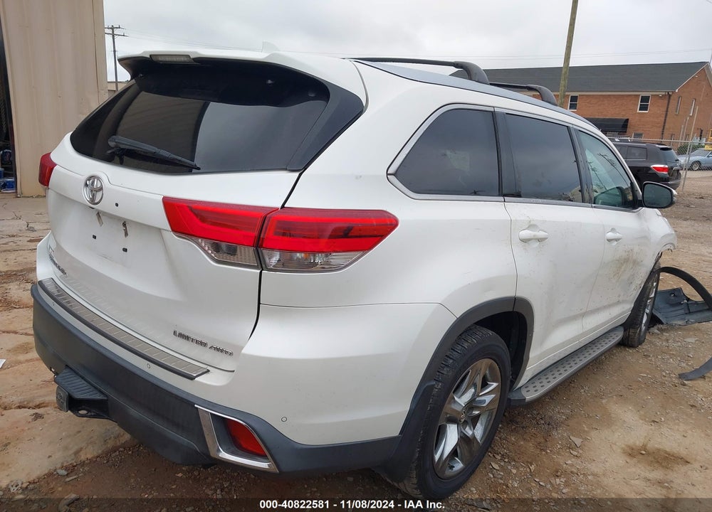 2019 TOYOTA HIGHLANDER LIMITED/PLATINUM VIN: 5TDDZRFHXKS930187