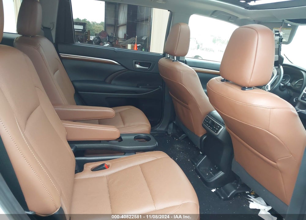 2019 TOYOTA HIGHLANDER LIMITED/PLATINUM VIN: 5TDDZRFHXKS930187