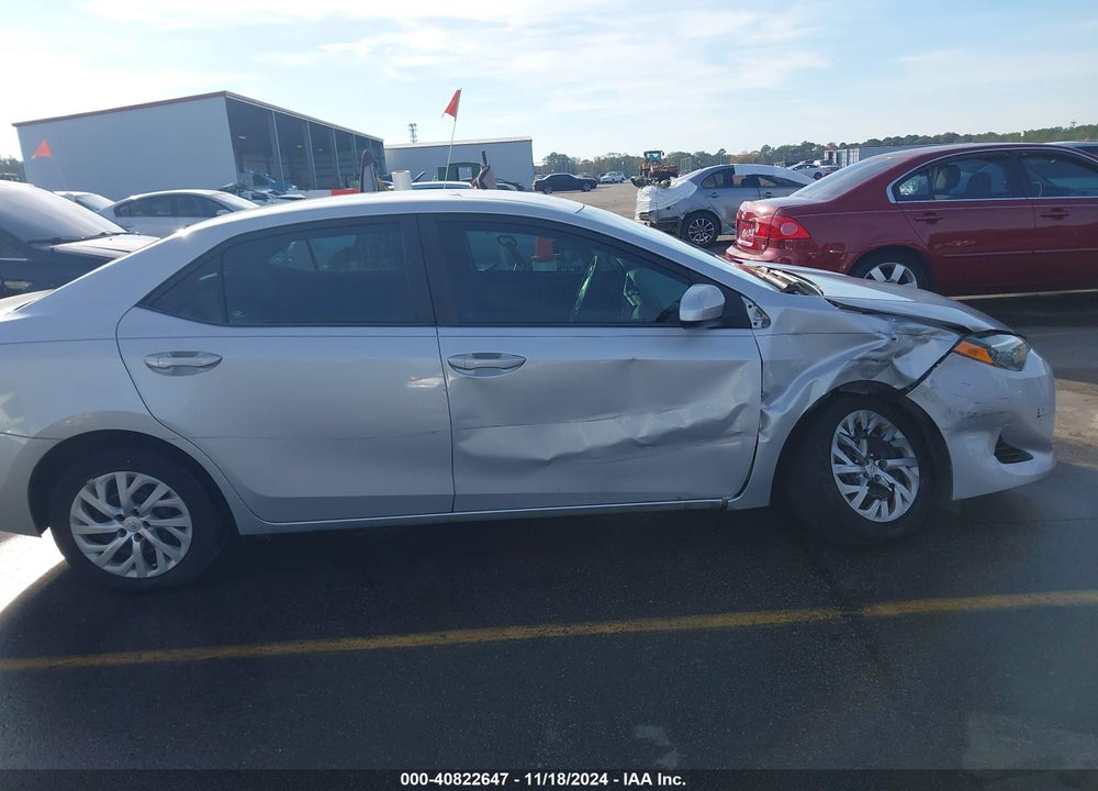 2019 TOYOTA COROLLA LE VIN: 2T1BURHE0KC158414