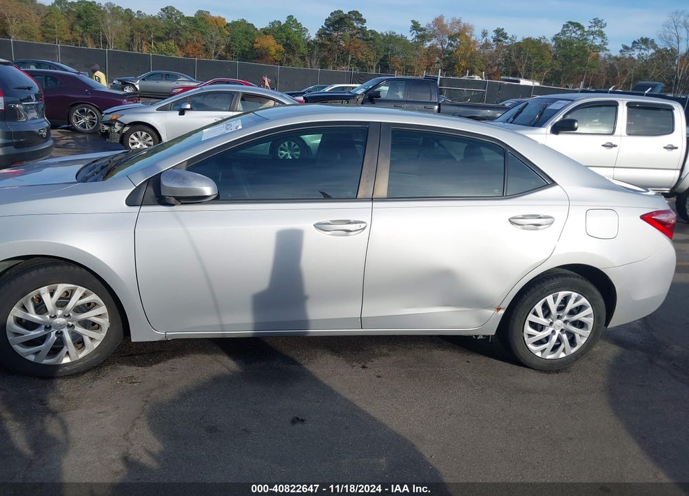2019 TOYOTA COROLLA LE VIN: 2T1BURHE0KC158414