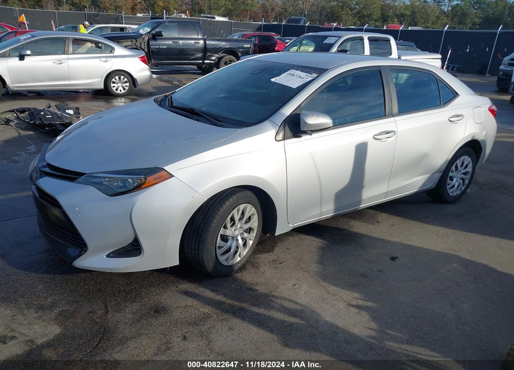 2019 TOYOTA COROLLA LE VIN: 2T1BURHE0KC158414