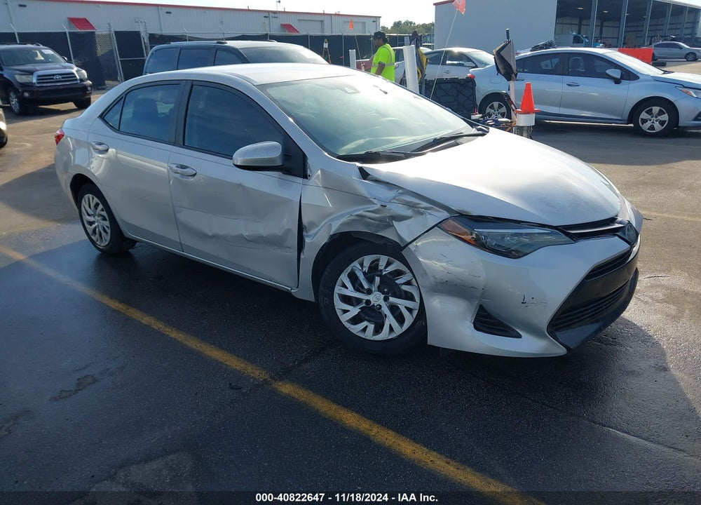 2019 TOYOTA COROLLA LE VIN: 2T1BURHE0KC158414