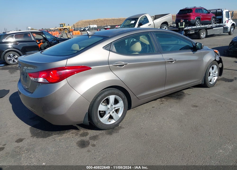 2013 HYUNDAI ELANTRA GLS VIN: 5NPDH4AE2DH402588