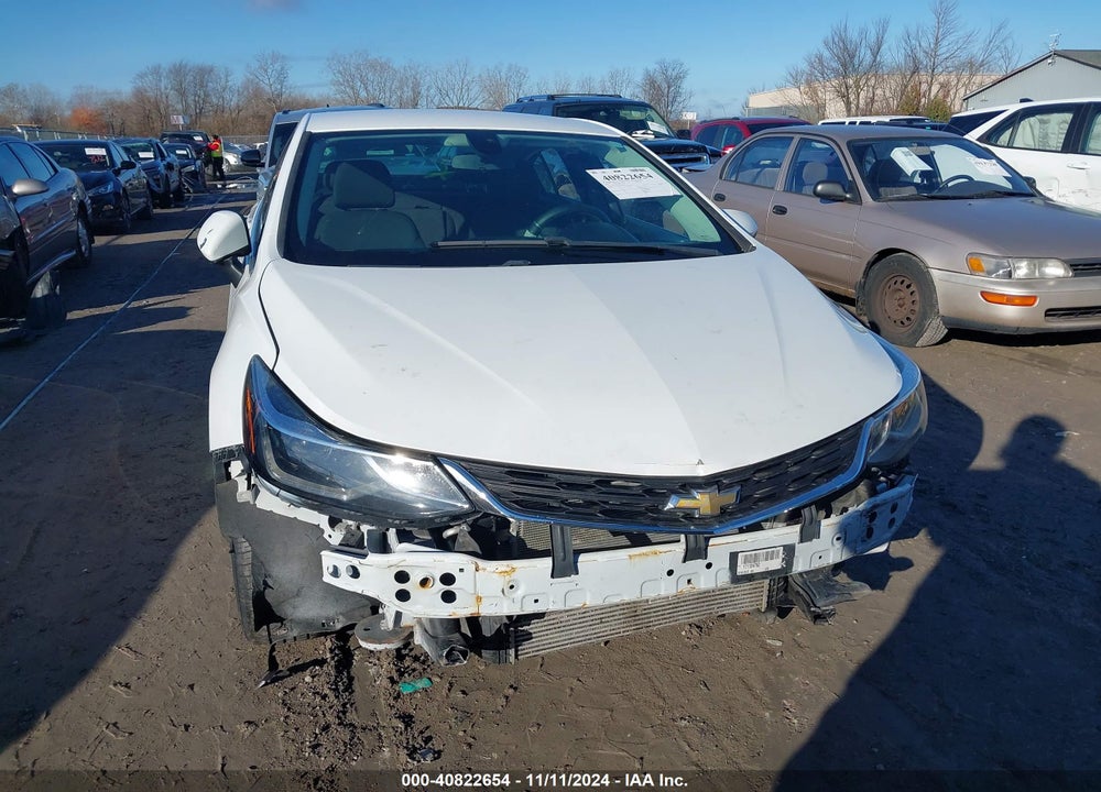 2017 CHEVROLET CRUZE LT AUTO VIN: 1G1BE5SMXH7124652