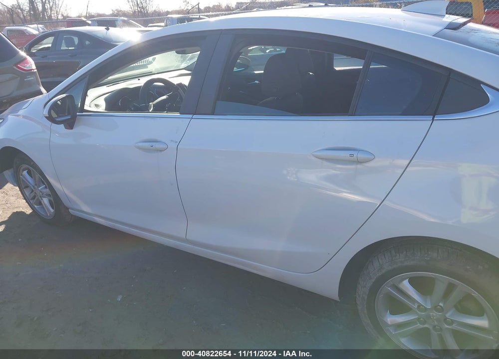 2017 CHEVROLET CRUZE LT AUTO VIN: 1G1BE5SMXH7124652