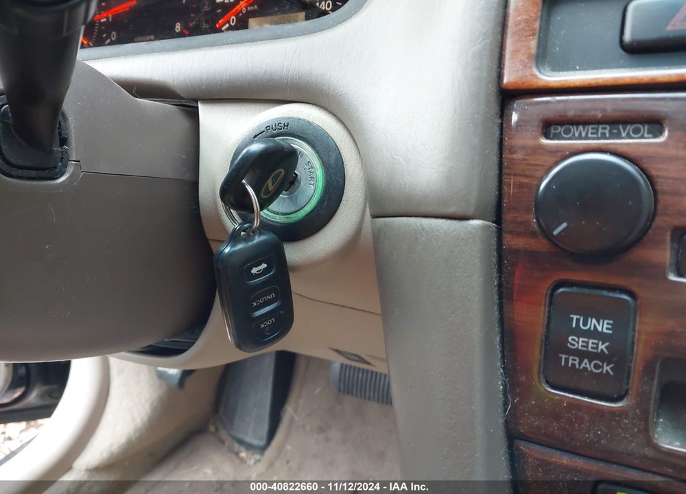 1999 LEXUS ES 300 VIN: JT8BF28G1X0207607