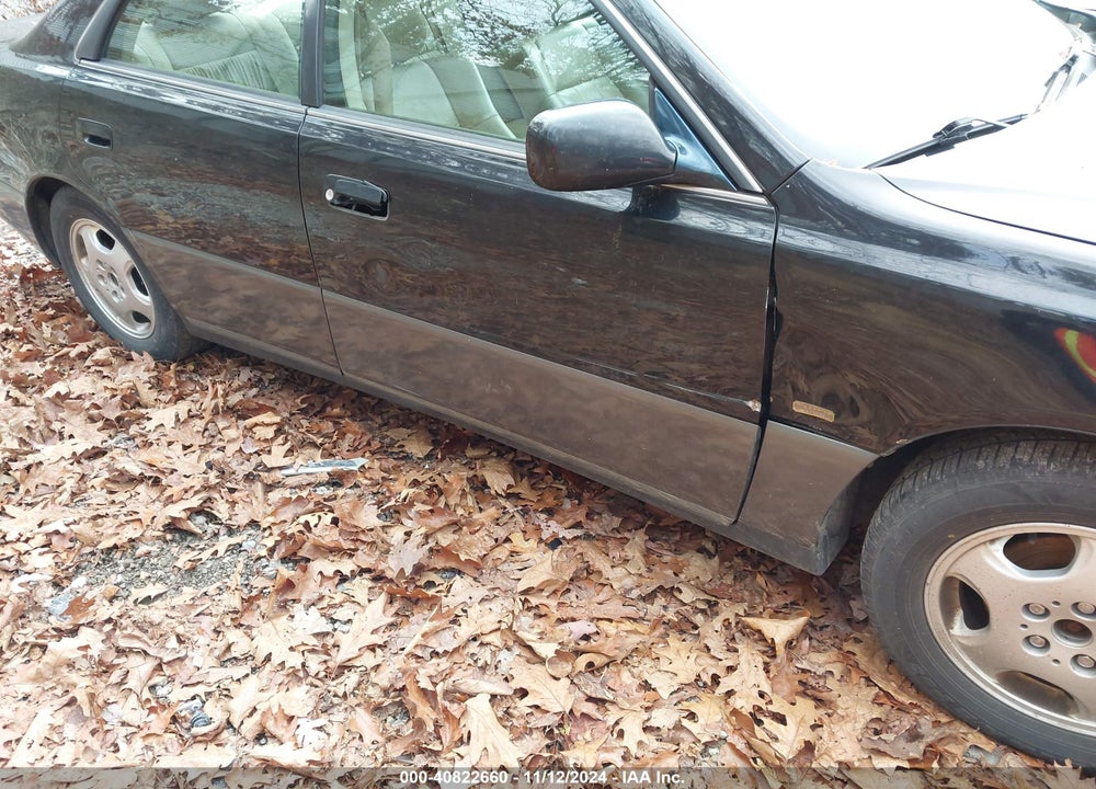 1999 LEXUS ES 300 VIN: JT8BF28G1X0207607