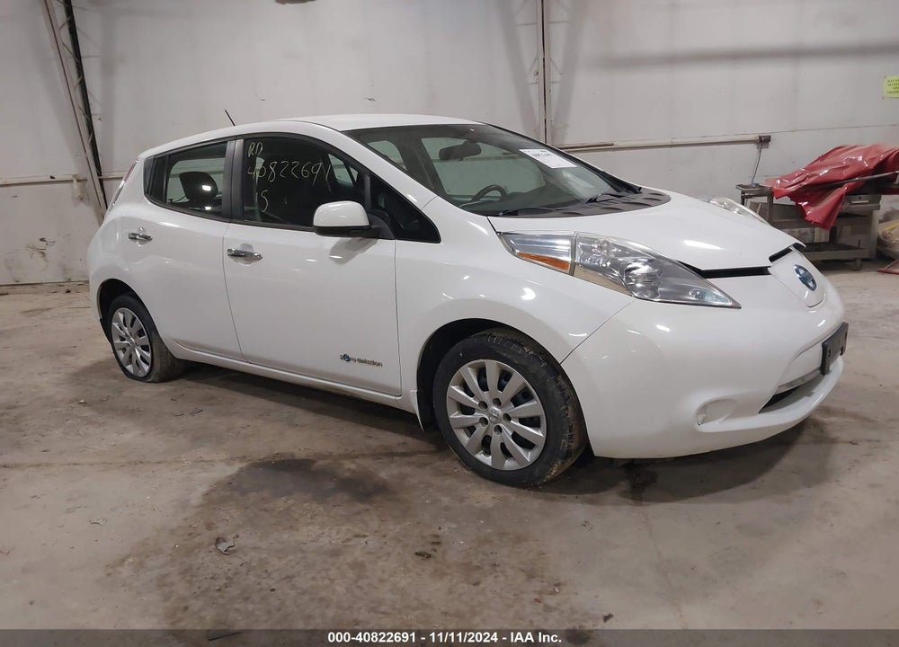 2015 NISSAN LEAF S VIN: 1N4AZ0CP1FC322663