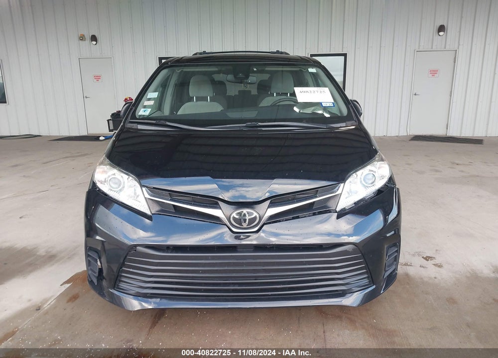 2018 TOYOTA SIENNA LE 7 PASSENGER VIN: 5TDJZ3DC9JS206013