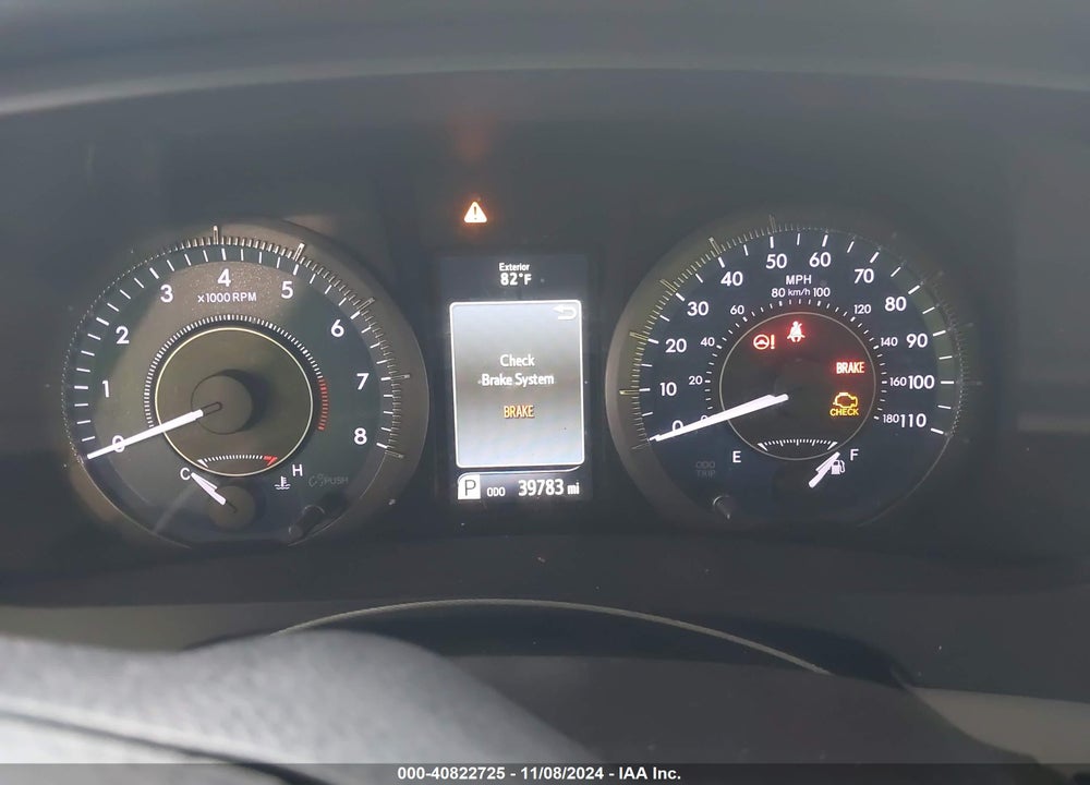 2018 TOYOTA SIENNA LE 7 PASSENGER VIN: 5TDJZ3DC9JS206013