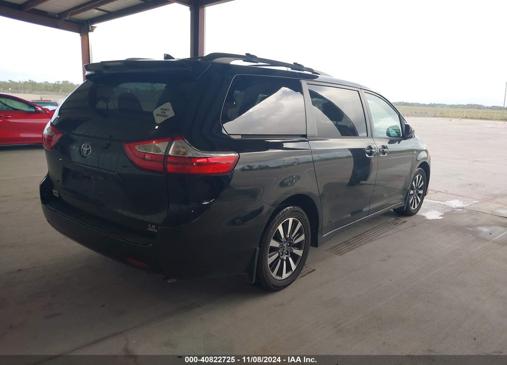 2018 TOYOTA SIENNA LE 7 PASSENGER VIN: 5TDJZ3DC9JS206013