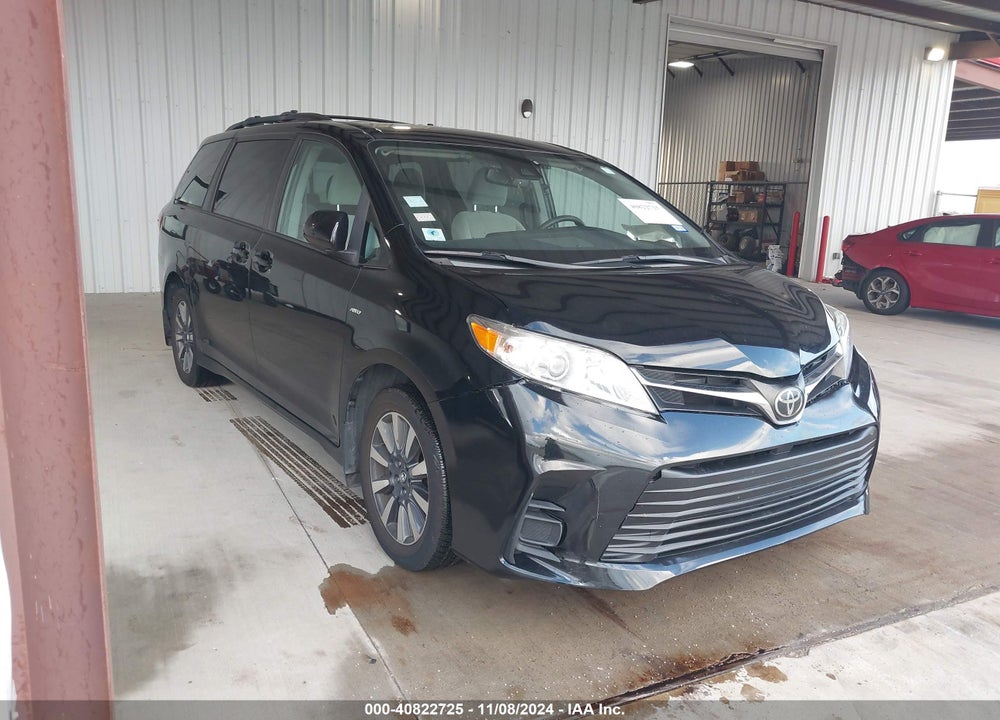 2018 TOYOTA SIENNA LE 7 PASSENGER VIN: 5TDJZ3DC9JS206013