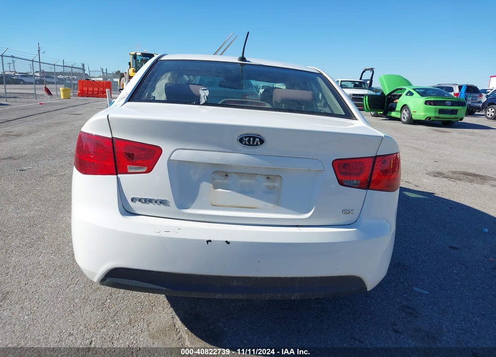 2010 KIA FORTE VIN: KNAFU4A24A5236190