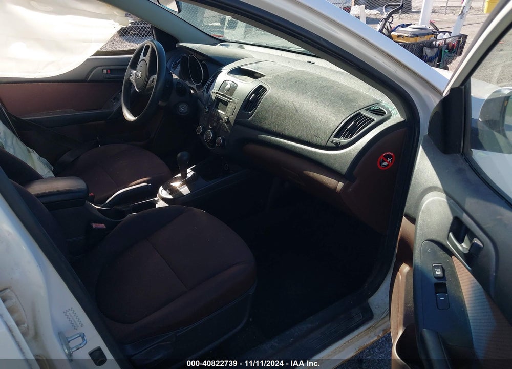 2010 KIA FORTE VIN: KNAFU4A24A5236190