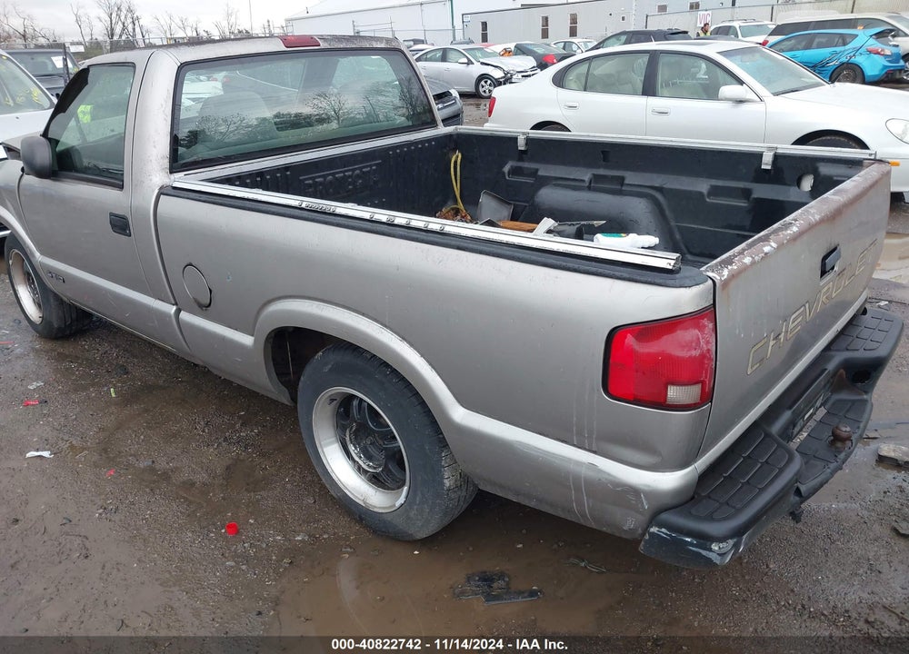 1999 CHEVROLET S-10 VIN: 1GCCS1445XK116562
