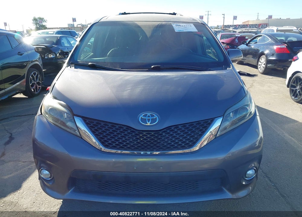 2017 TOYOTA SIENNA SE 8 PASSENGER VIN: 5TDXZ3DC7HS785734