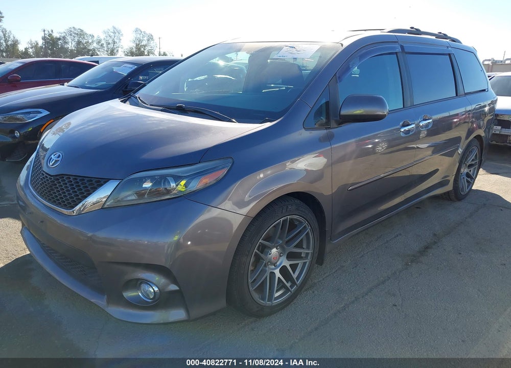 2017 TOYOTA SIENNA SE 8 PASSENGER VIN: 5TDXZ3DC7HS785734