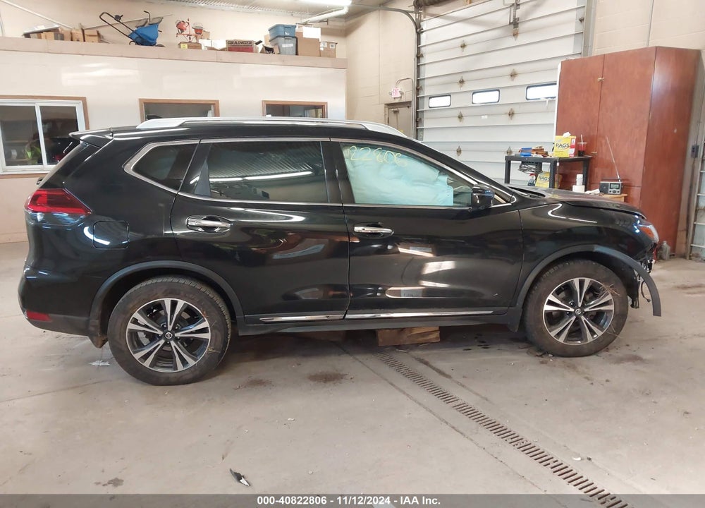 2018 NISSAN ROGUE SL VIN: JN8AT2MV9JW317677
