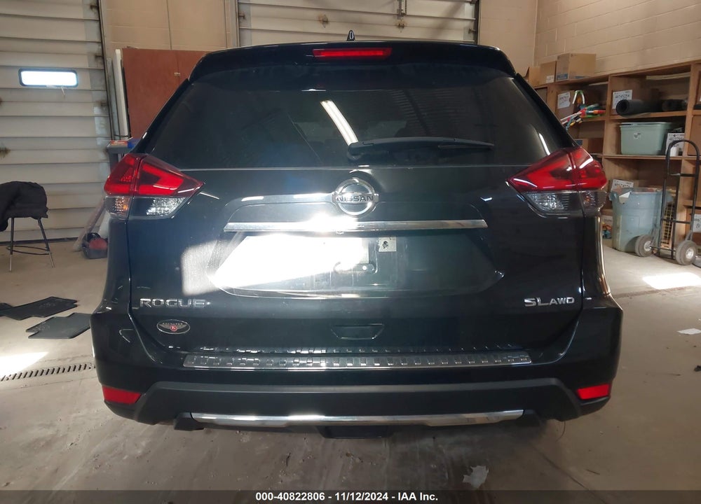 2018 NISSAN ROGUE SL VIN: JN8AT2MV9JW317677