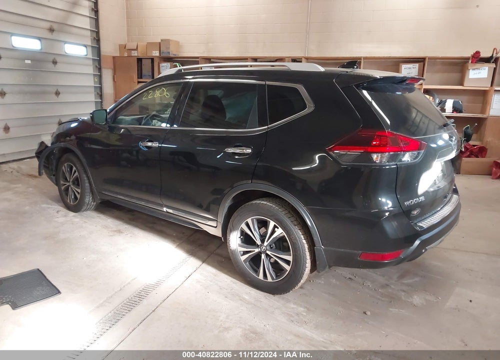 2018 NISSAN ROGUE SL VIN: JN8AT2MV9JW317677