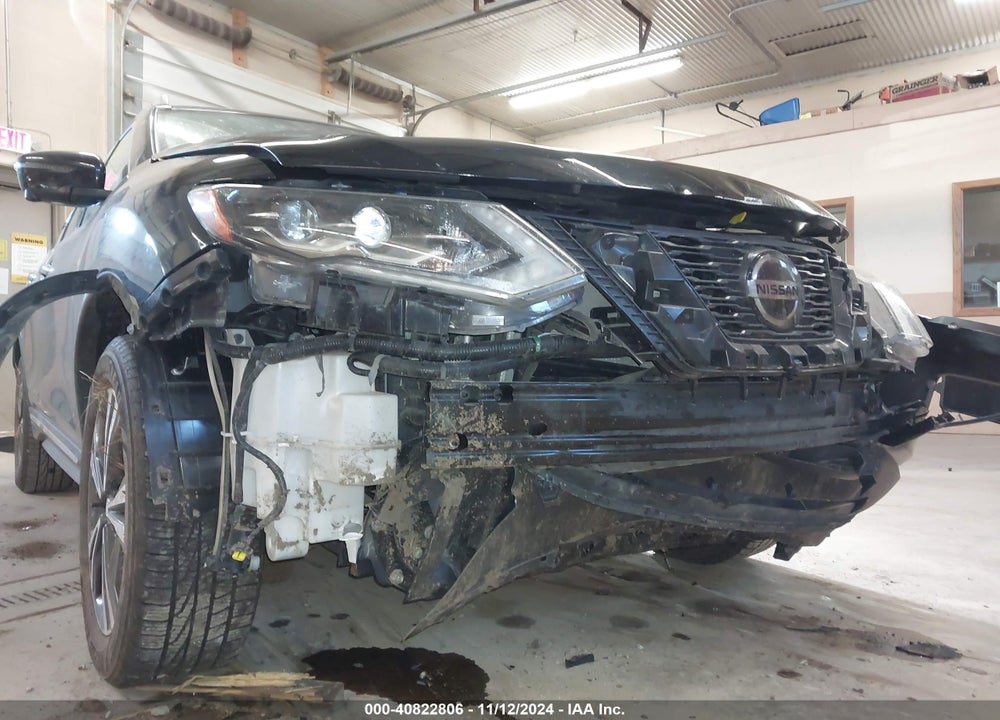 2018 NISSAN ROGUE SL VIN: JN8AT2MV9JW317677