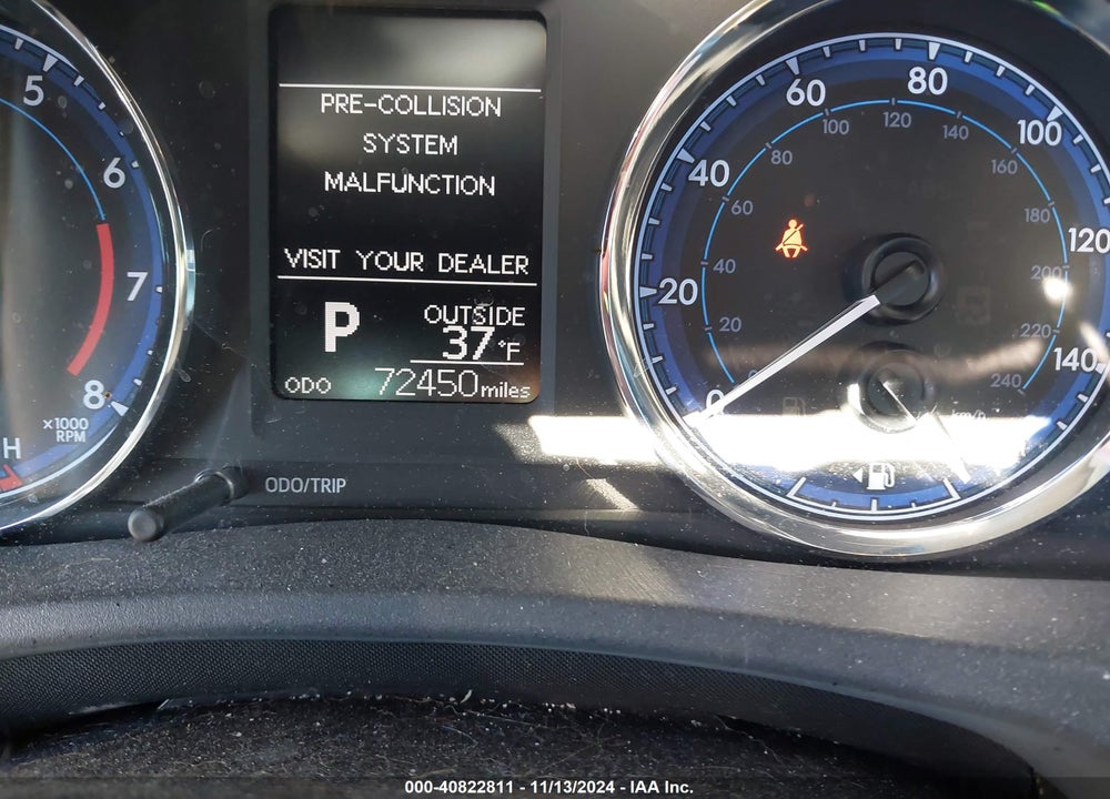 2018 TOYOTA COROLLA LE VIN: 2T1BURHE0JC032875