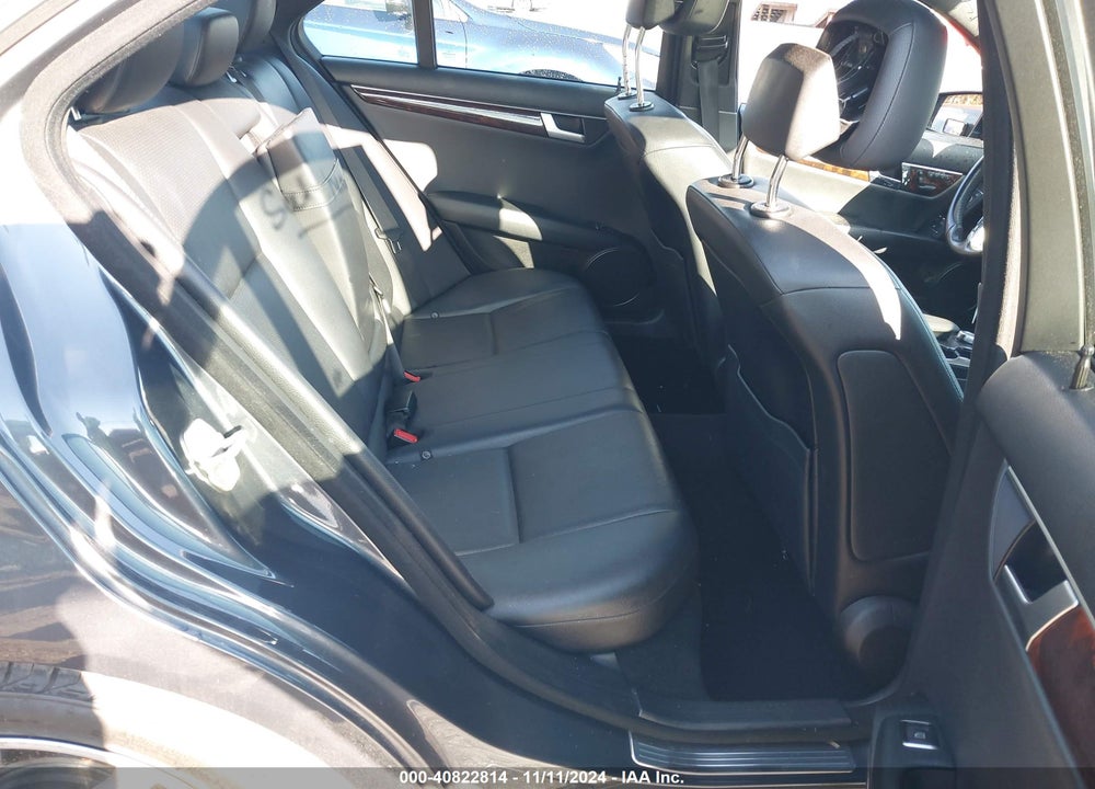 2013 MERCEDES-BENZ C 300 VIN: WDDGF8ABXDR258576