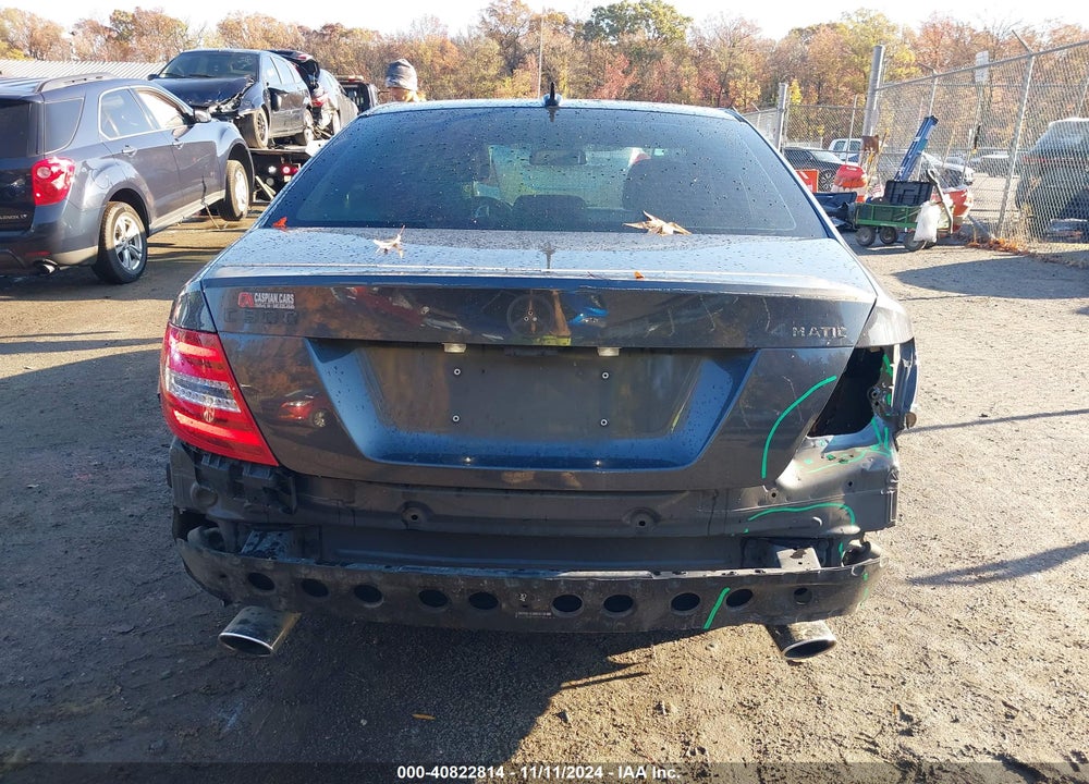 2013 MERCEDES-BENZ C 300 VIN: WDDGF8ABXDR258576