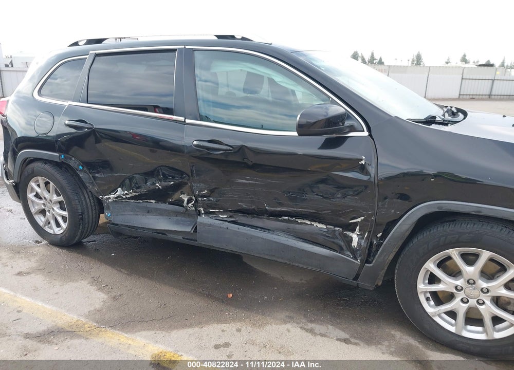 2015 JEEP CHEROKEE LATITUDE VIN: 1C4PJLCSXFW712192