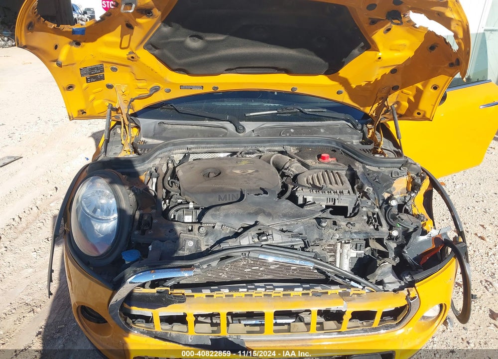 2015 MINI HARDTOP VIN: WMWXP7C5XF2A39816