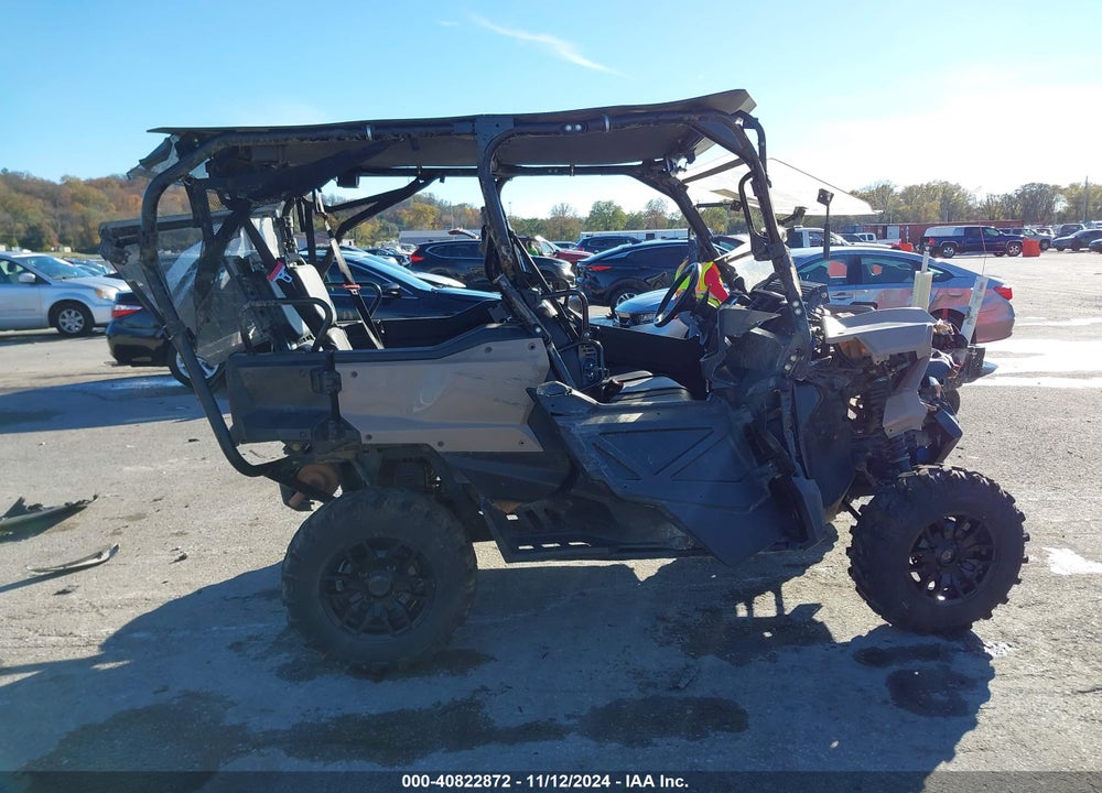 2023 HONDA SXS1000 M5 VIN: 1HFVE042XP4700913
