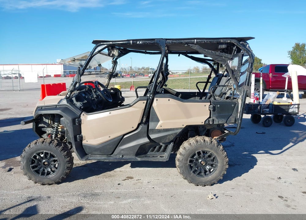 2023 HONDA SXS1000 M5 VIN: 1HFVE042XP4700913