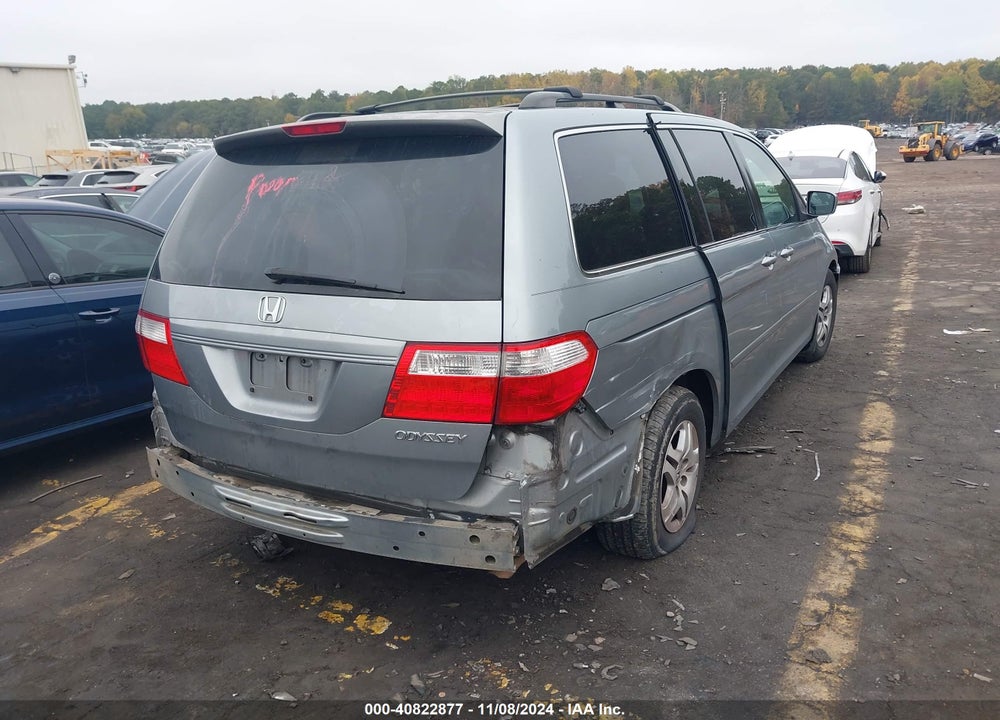 2005 HONDA ODYSSEY EX VIN: 5FNRL38435B135229