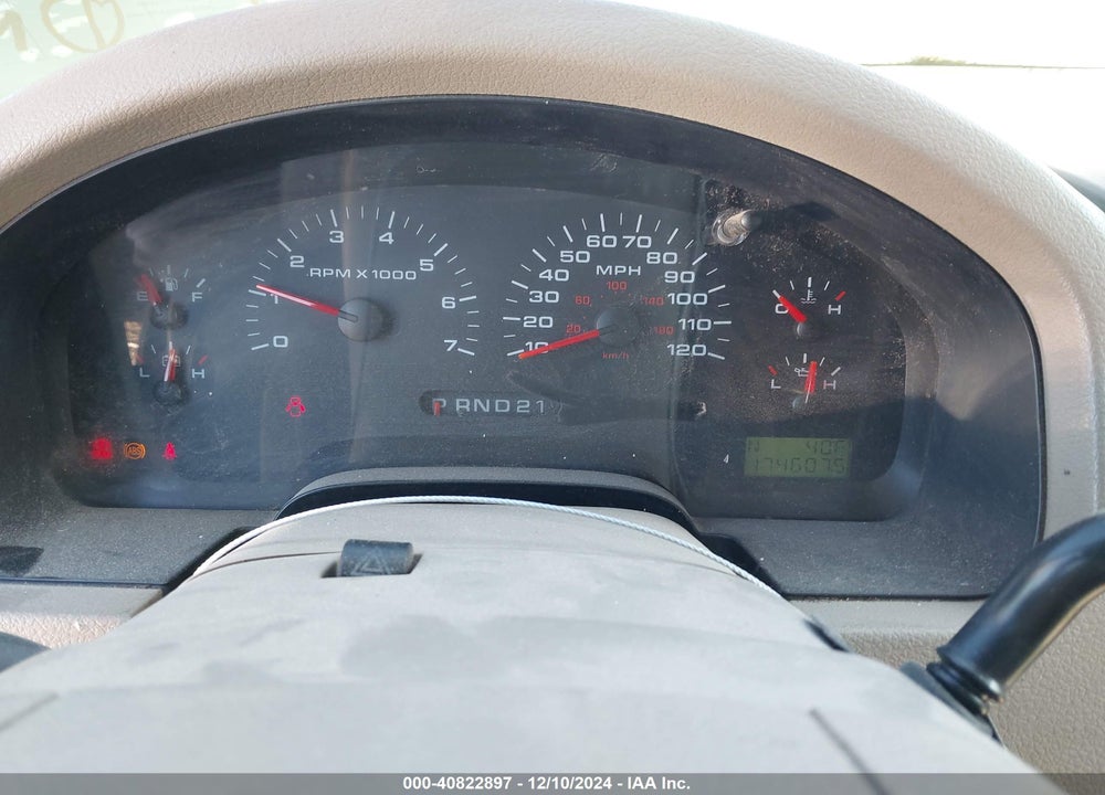 2004 FORD F-150 XLT VIN: 1FTRW14W54KC94046