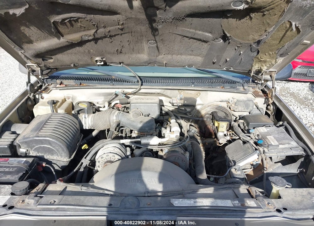 2000 CADILLAC ESCALADE STANDARD VIN: 1GYEK13R1YR131178