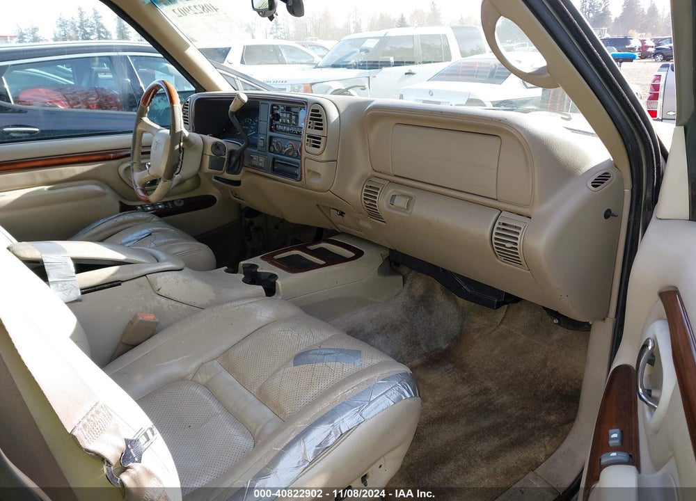2000 CADILLAC ESCALADE STANDARD VIN: 1GYEK13R1YR131178
