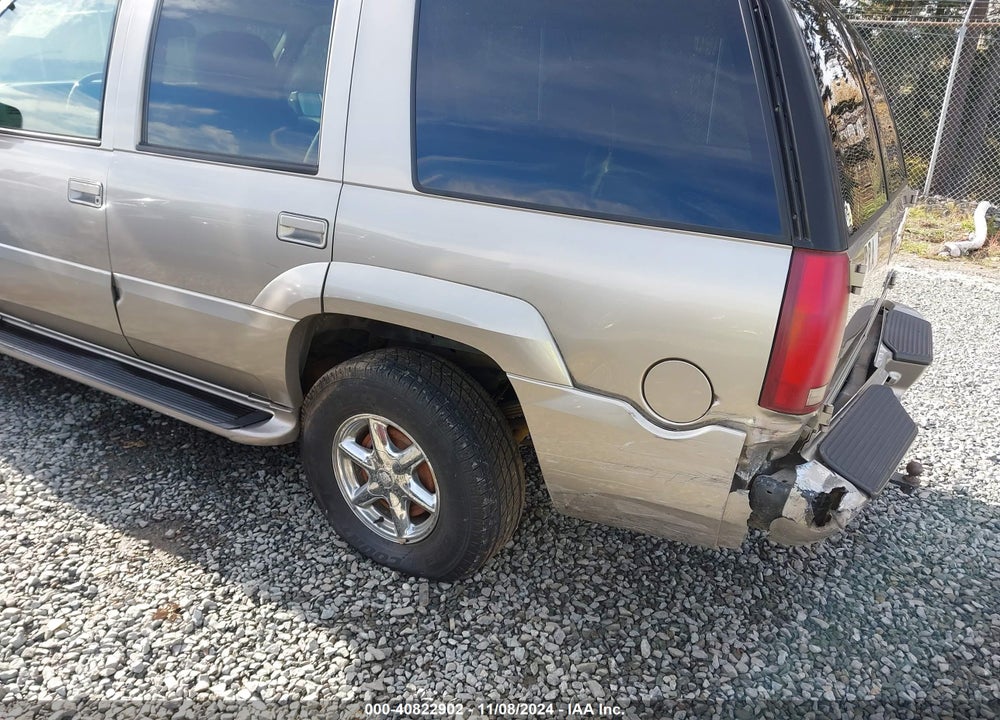 2000 CADILLAC ESCALADE STANDARD VIN: 1GYEK13R1YR131178