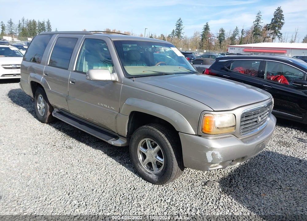 2000 CADILLAC ESCALADE STANDARD VIN: 1GYEK13R1YR131178