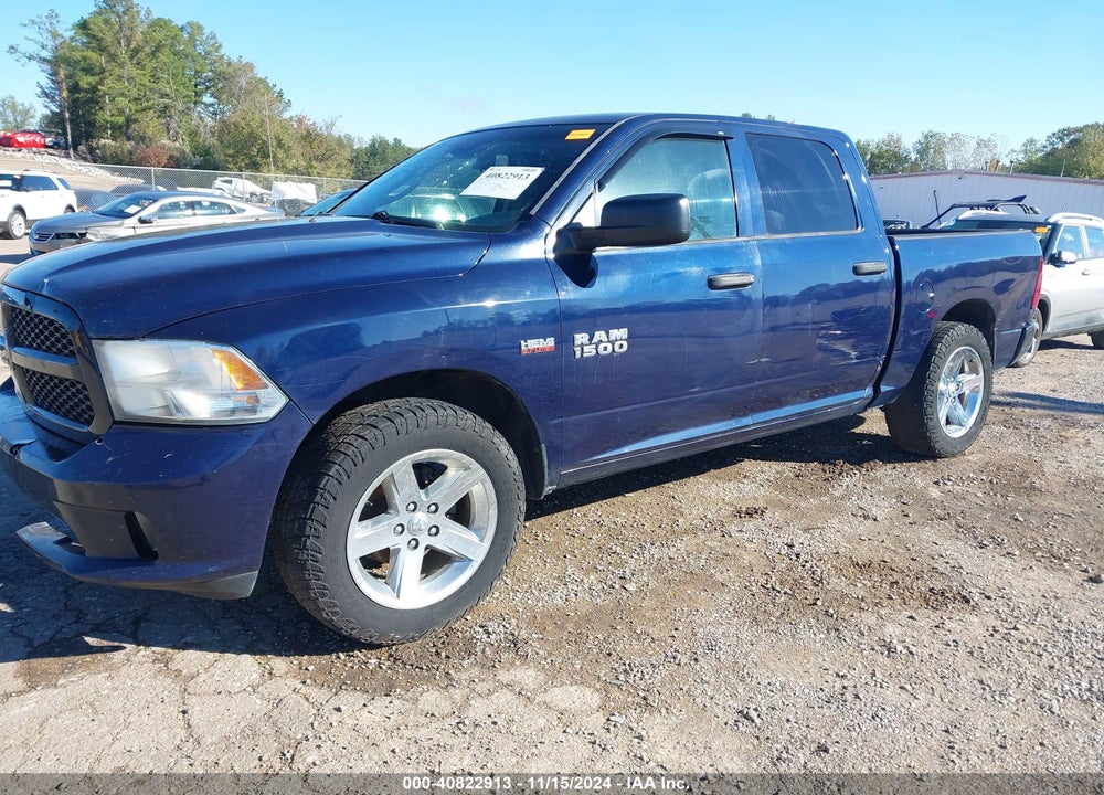 2015 RAM 1500 EXPRESS VIN: 1C6RR6KT1FS517612