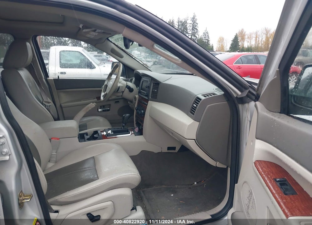 2005 JEEP GRAND CHEROKEE LIMITED VIN: 1J8HR58N25C715818