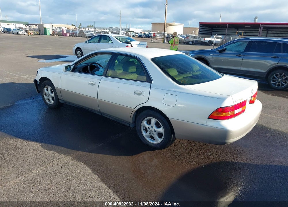1997 LEXUS ES 300 VIN: JT8BF22G0V0077583
