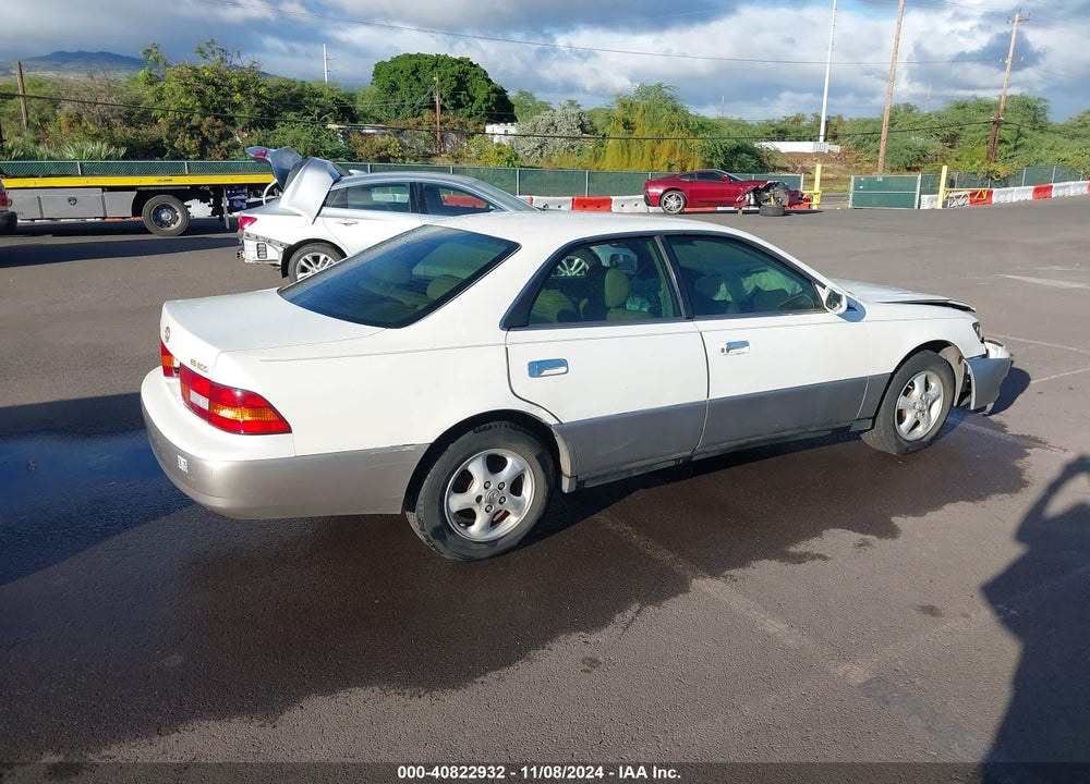 1997 LEXUS ES 300 VIN: JT8BF22G0V0077583